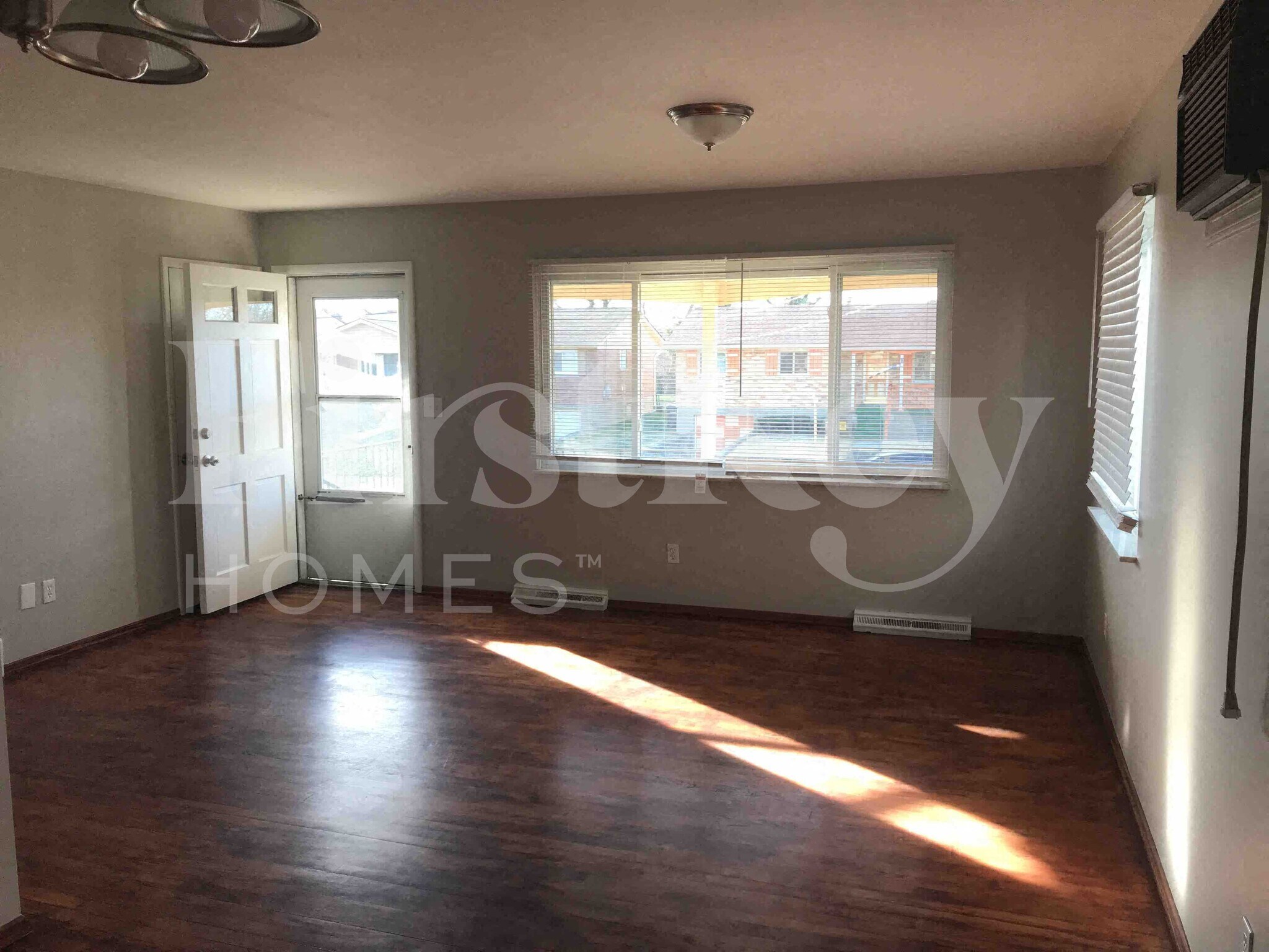 Building Photo - 5994 Waldway Ln
