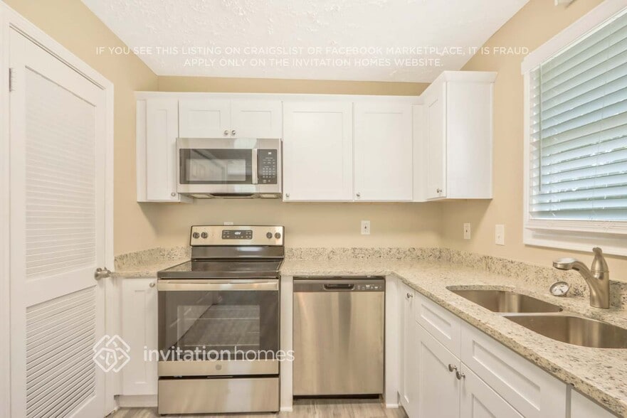 Building Photo - 116 Mann Blvd