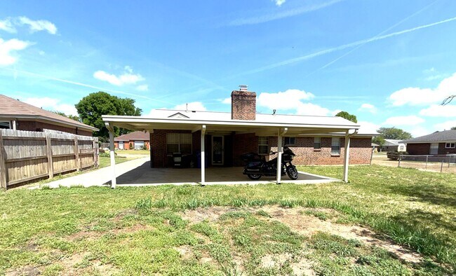 Building Photo - COMING SOON!