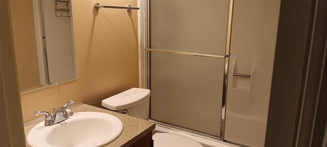 Building Photo - 5918 Lago Vista Way