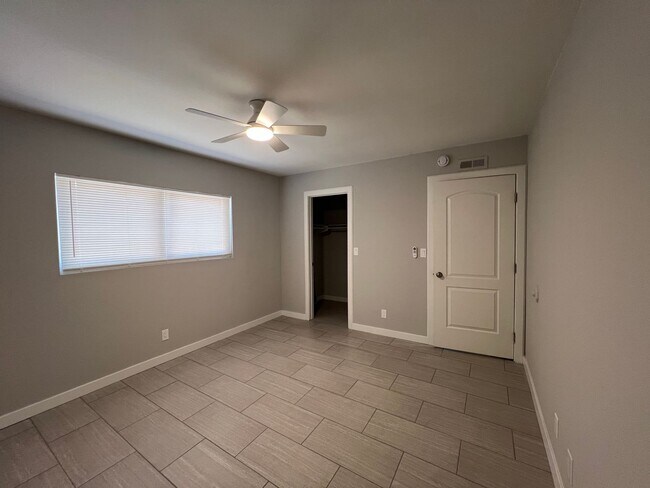 Building Photo - 3 Bedroom, 2 Bathroom