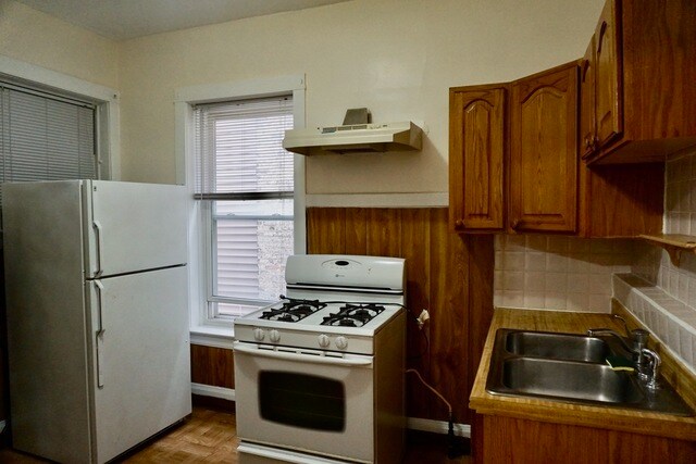 Building Photo - 1525 W Ardmore Ave