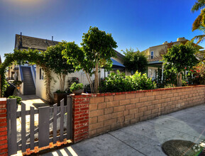 Building Photo - 313 E Bay Ave