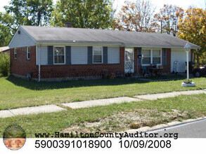 Building Photo - Brick ranch on Corner lot