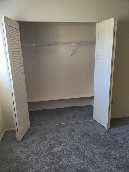 BEDROOM - 11620 Park Blvd