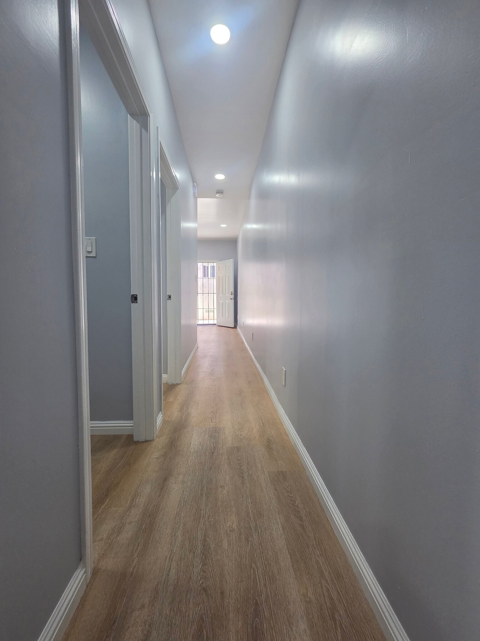 Building Photo - 1715 W 64th St