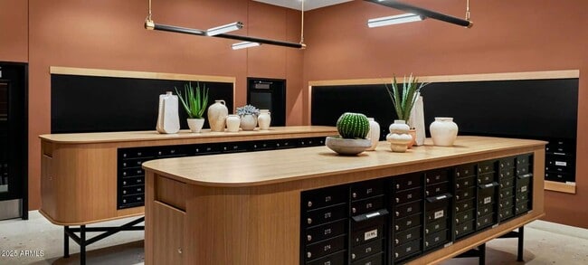 Building Photo - 817 N 6th St