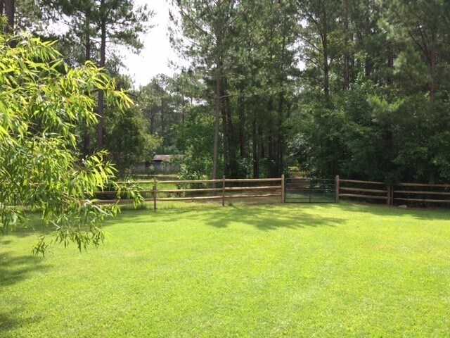 Building Photo - What a view in North Lowndes County!
