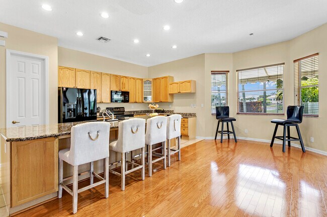 Building Photo - 6241 C Durham Dr