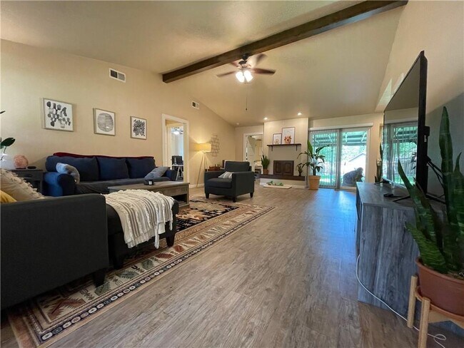 Building Photo - 7110 Whispering Winds Dr