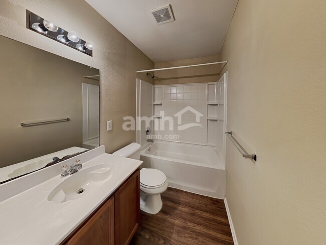 Building Photo - 8427 Cotton Valley Ln