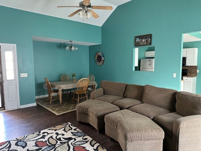Building Photo - 4 Bedroom in Whispering Pines