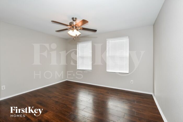 Building Photo - 501 Coolidge Ln