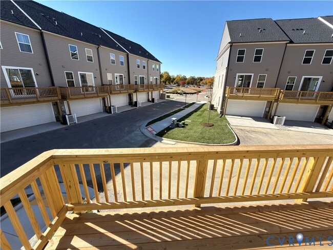 Building Photo - 9450 Belladdie Way