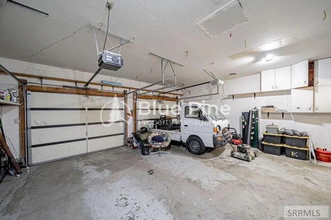Building Photo - 648 Buckboard Ln