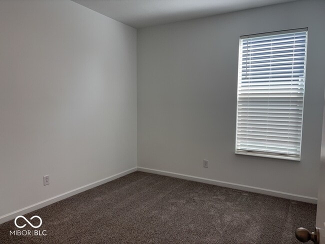 Building Photo - 817 Oyster Bay Dr