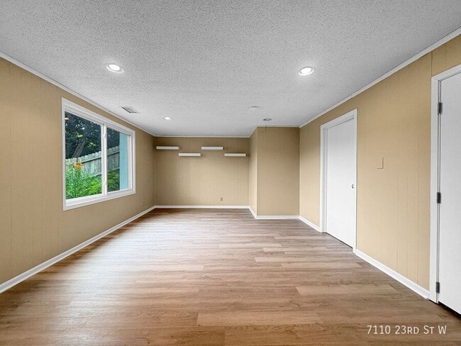 Building Photo - 7110 W 23rd St