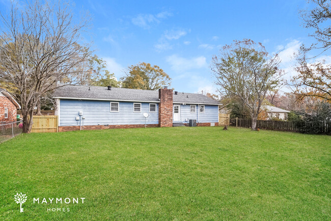 Building Photo - 3 Bedroom in Spartanburg, SC