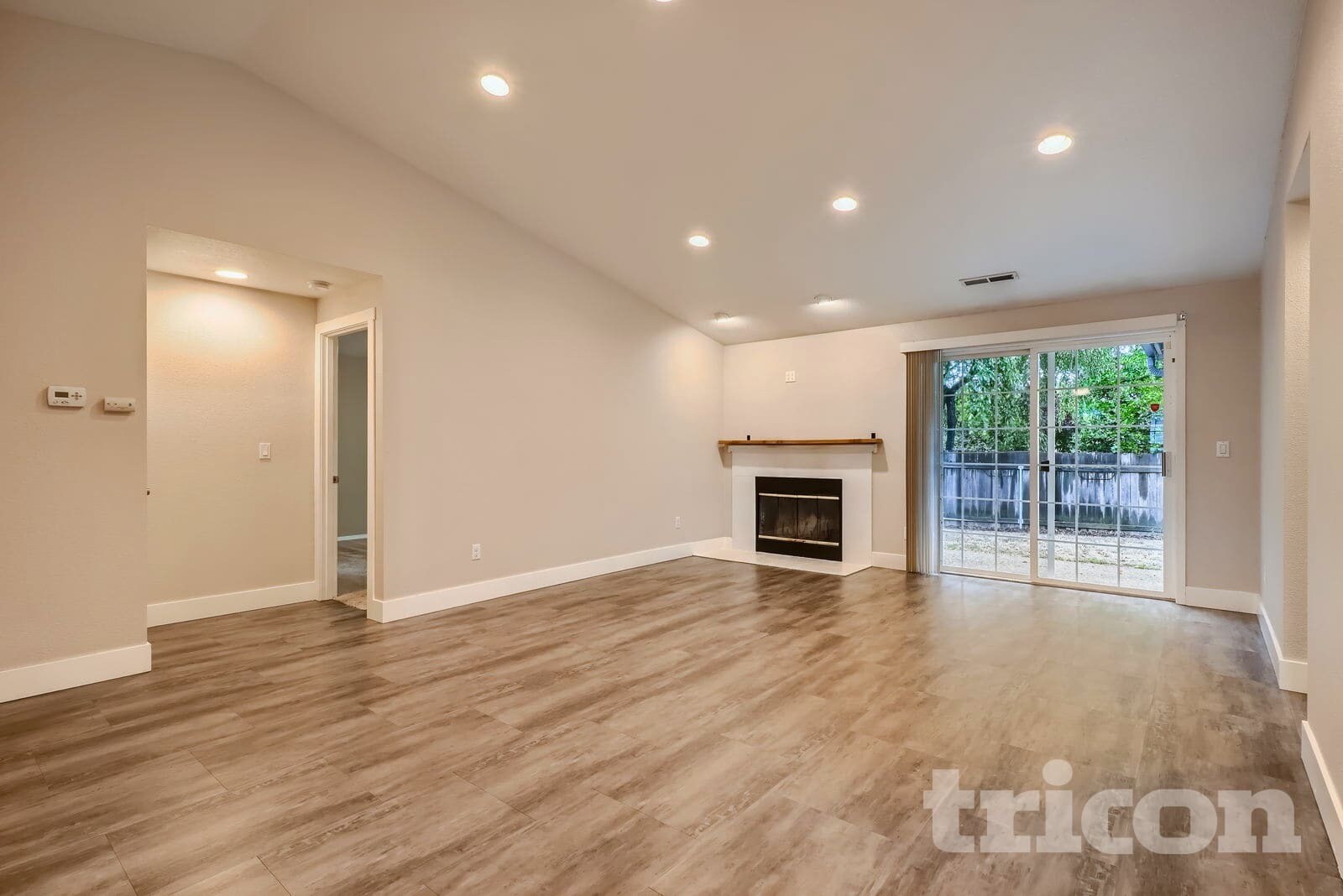 Building Photo - 13806 NE 47th St