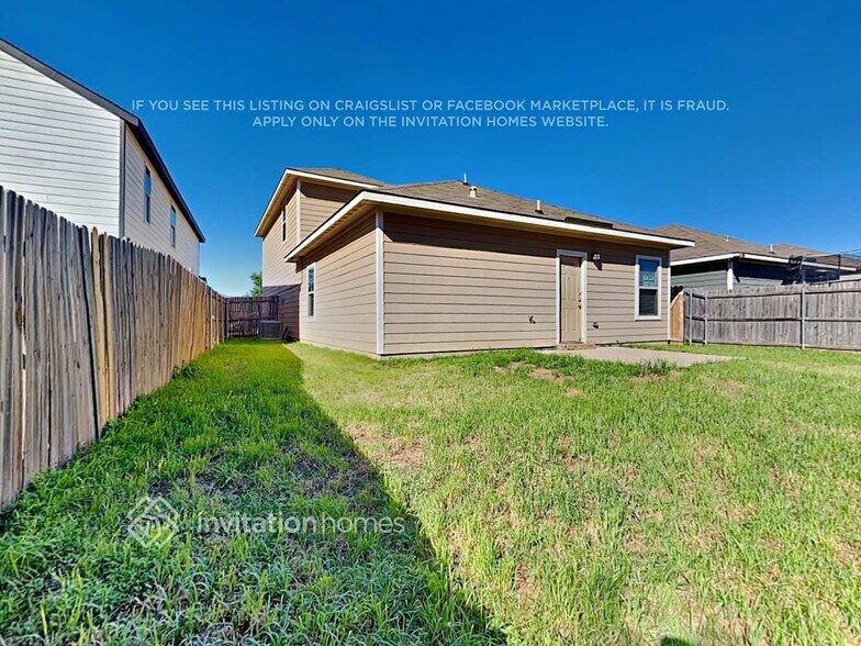 Building Photo - 1804 Wickham Dr