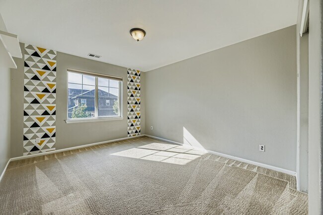 Building Photo - 22411 E Chenango Dr