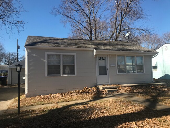 Primary Photo - 2125 SW Jewell Ave