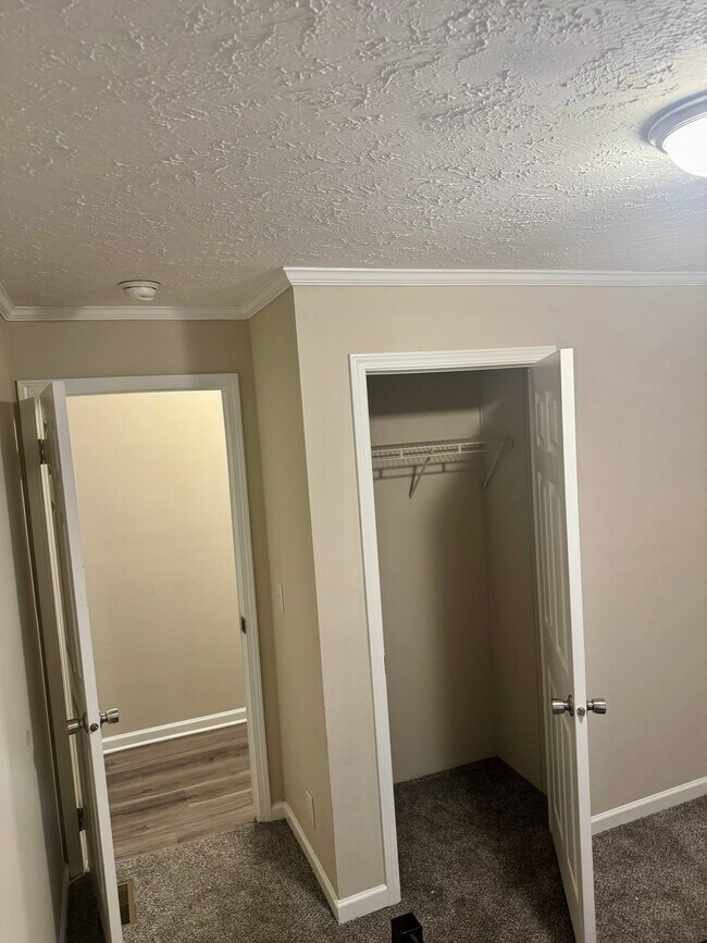 Building Photo - 6208 Stag Trail