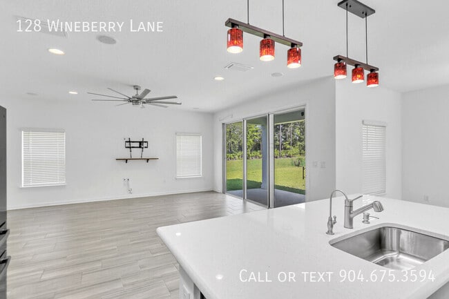 Building Photo - 128 Wineberry Ln