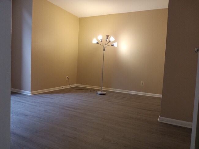 Bedroom - 54 W Cherry St