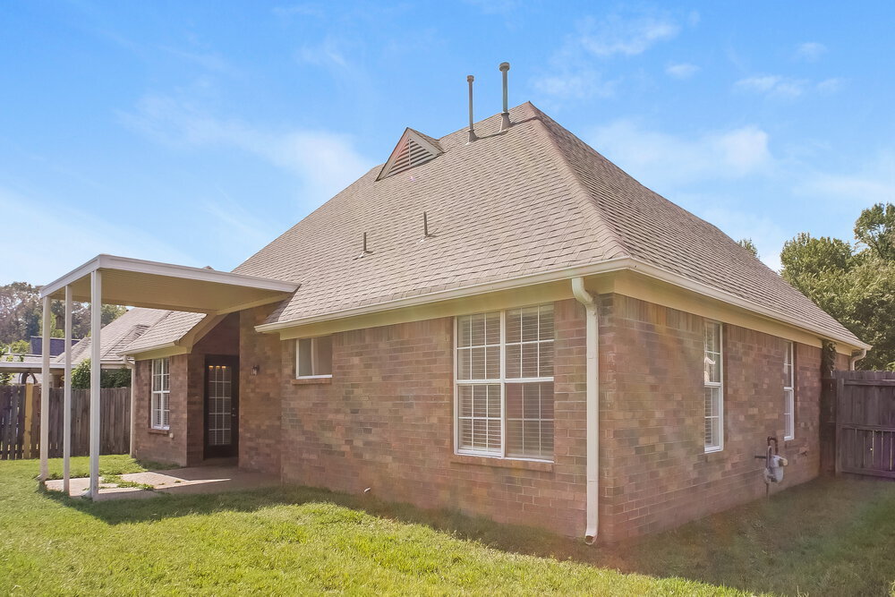 Building Photo - 205 Cameron Dr