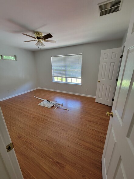Building Photo - 2403 Hartsfield Rd