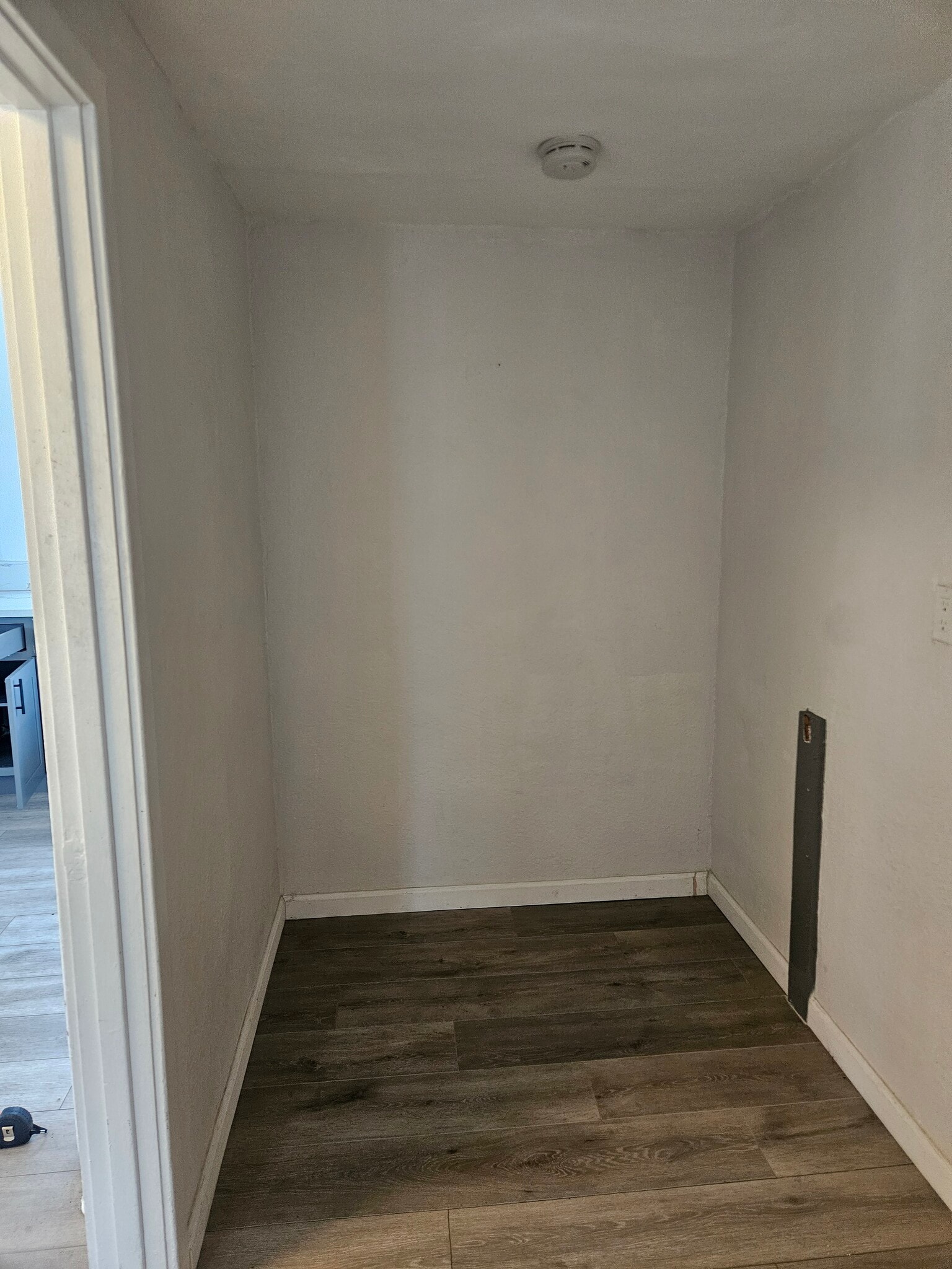 Building Photo - 5159 Clinton St