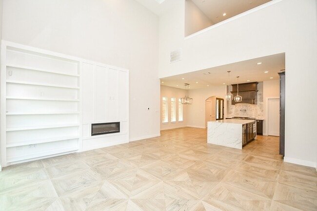 Building Photo - 2315 Peckham St