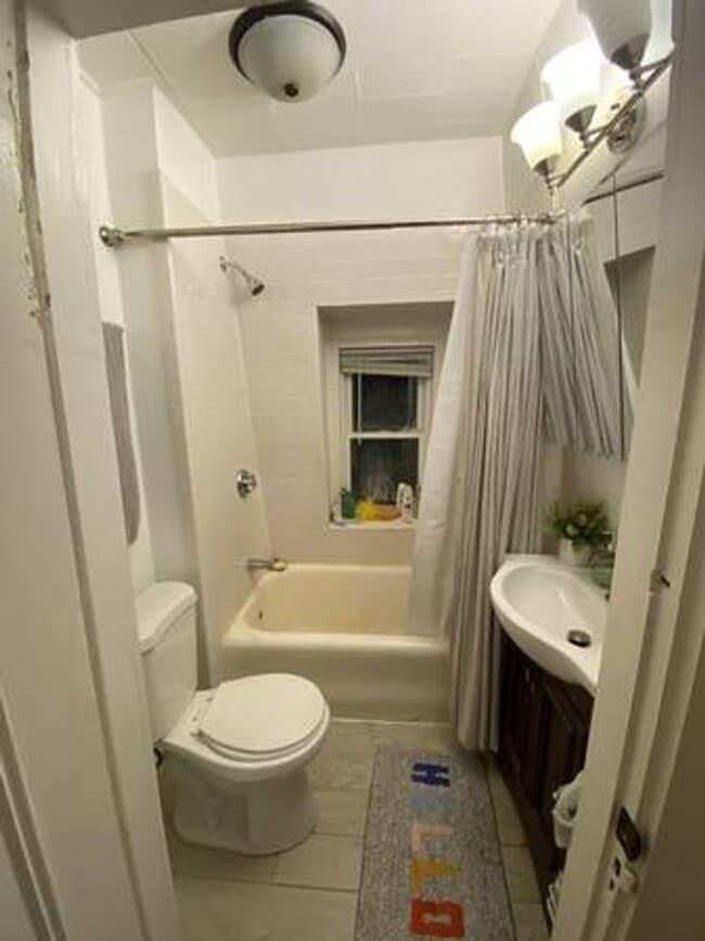 Building Photo - 12 Claremon St