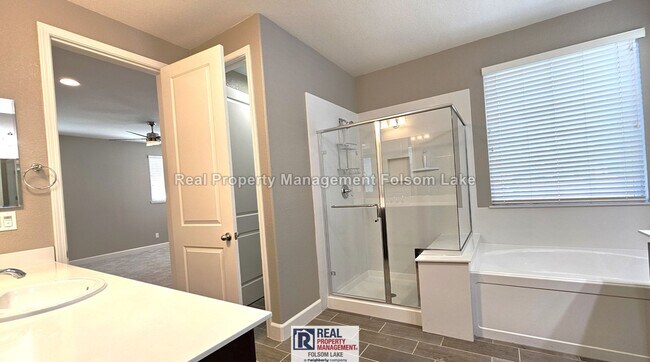 Building Photo - 1479 Leonard Ct