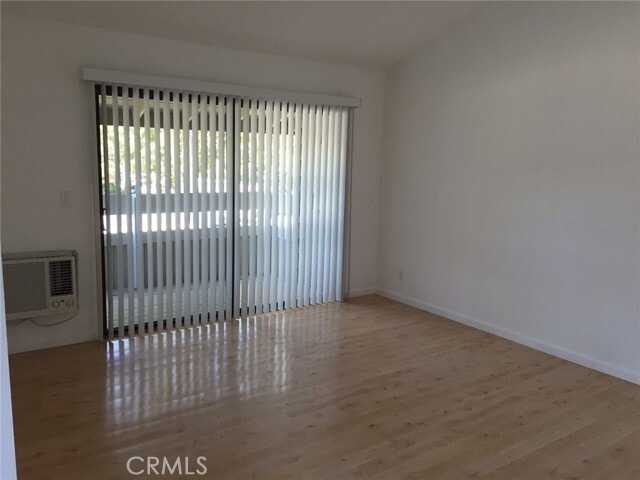 Building Photo - 334 Streamwood