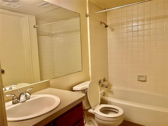 Building Photo - 411 Crestline Dr