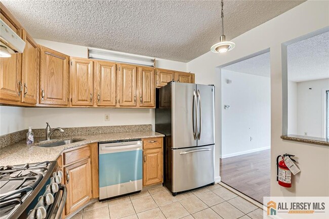 Building Photo - 298 Wimbeldon Ct