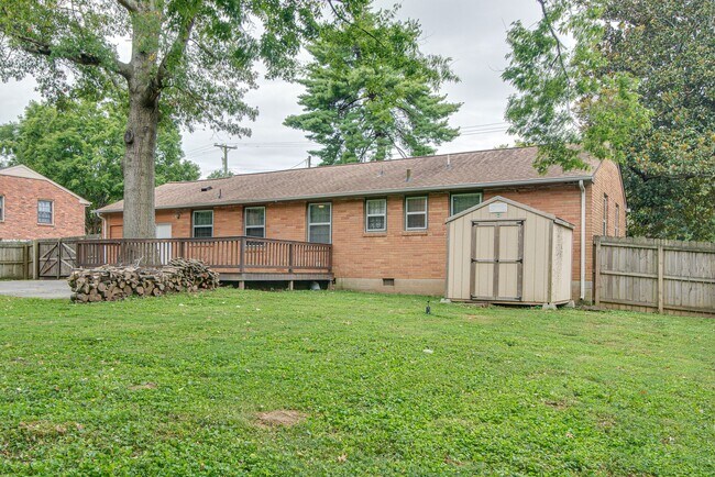 Building Photo - 4736 Danby Dr