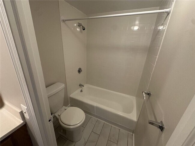 Building Photo - 3 Admiralty Dr