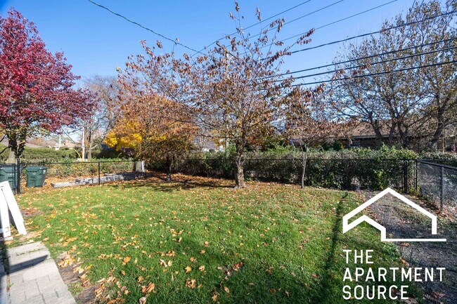 Building Photo - 7225 E Prairie Rd