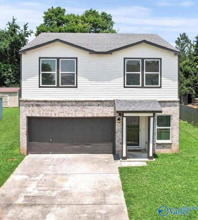 Primary Photo - 223 Dormont Dr NE