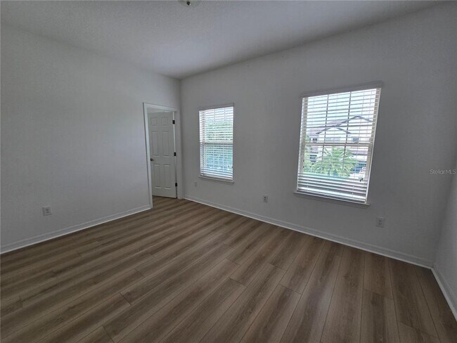Building Photo - 11839 Cross Vine Dr
