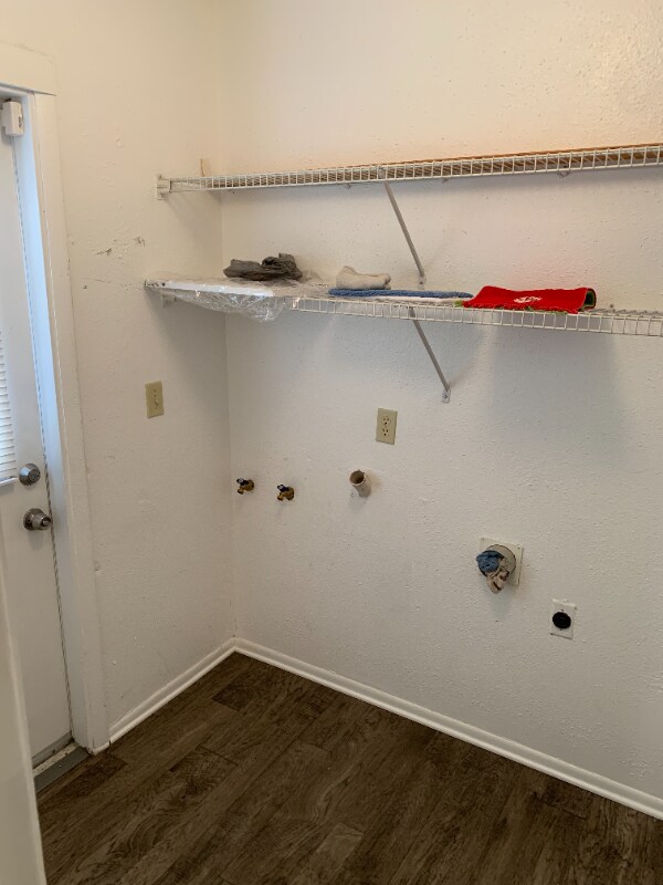 Building Photo - 42 Carla Ct