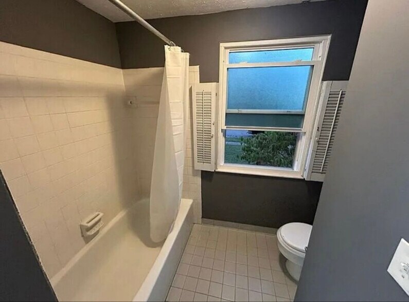 Building Photo - 1381 Firethorne Dr