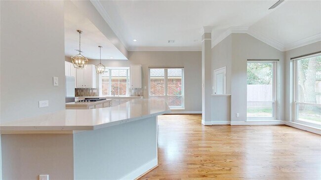 Building Photo - 6911 Lawler Ridge