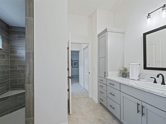 Building Photo - 2657 Navy Hl Cir