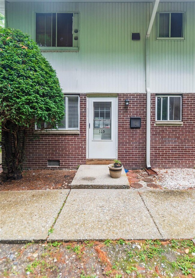 Building Photo - 321 Titusville Rd