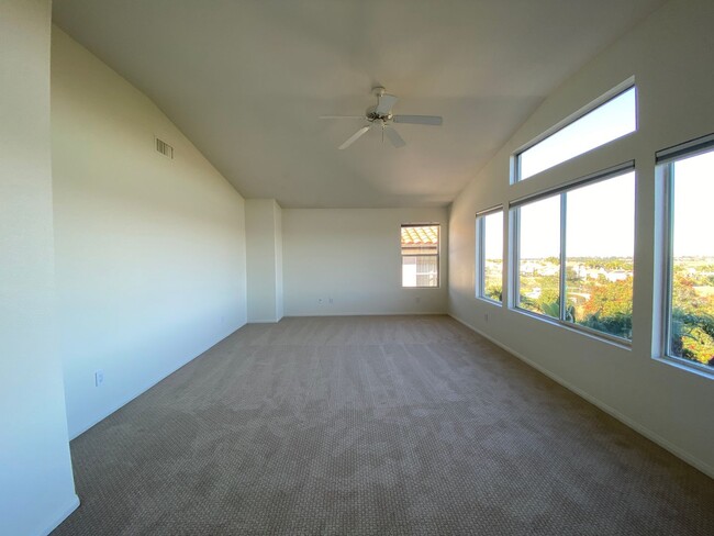 Building Photo - Gorgeous 4 Bedroom Carlsbad Home With A Stunning View and Solar!