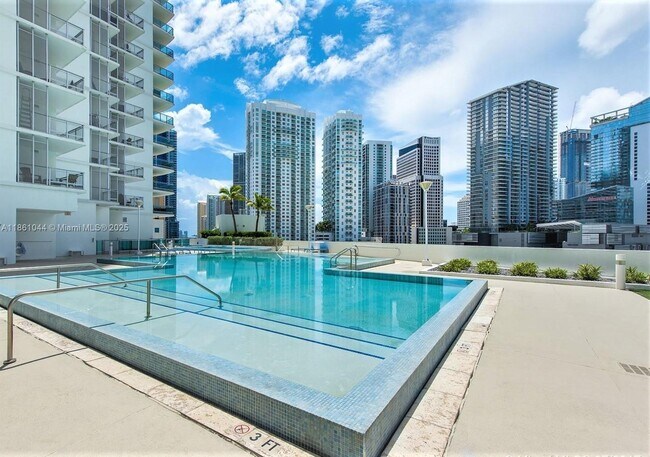 Building Photo - 350 S Miami Ave